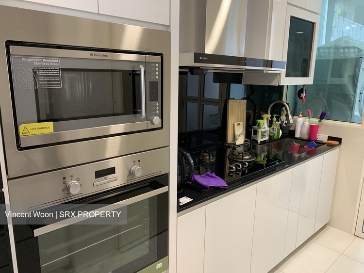 1 Canberra (D27), Condominium #206427561